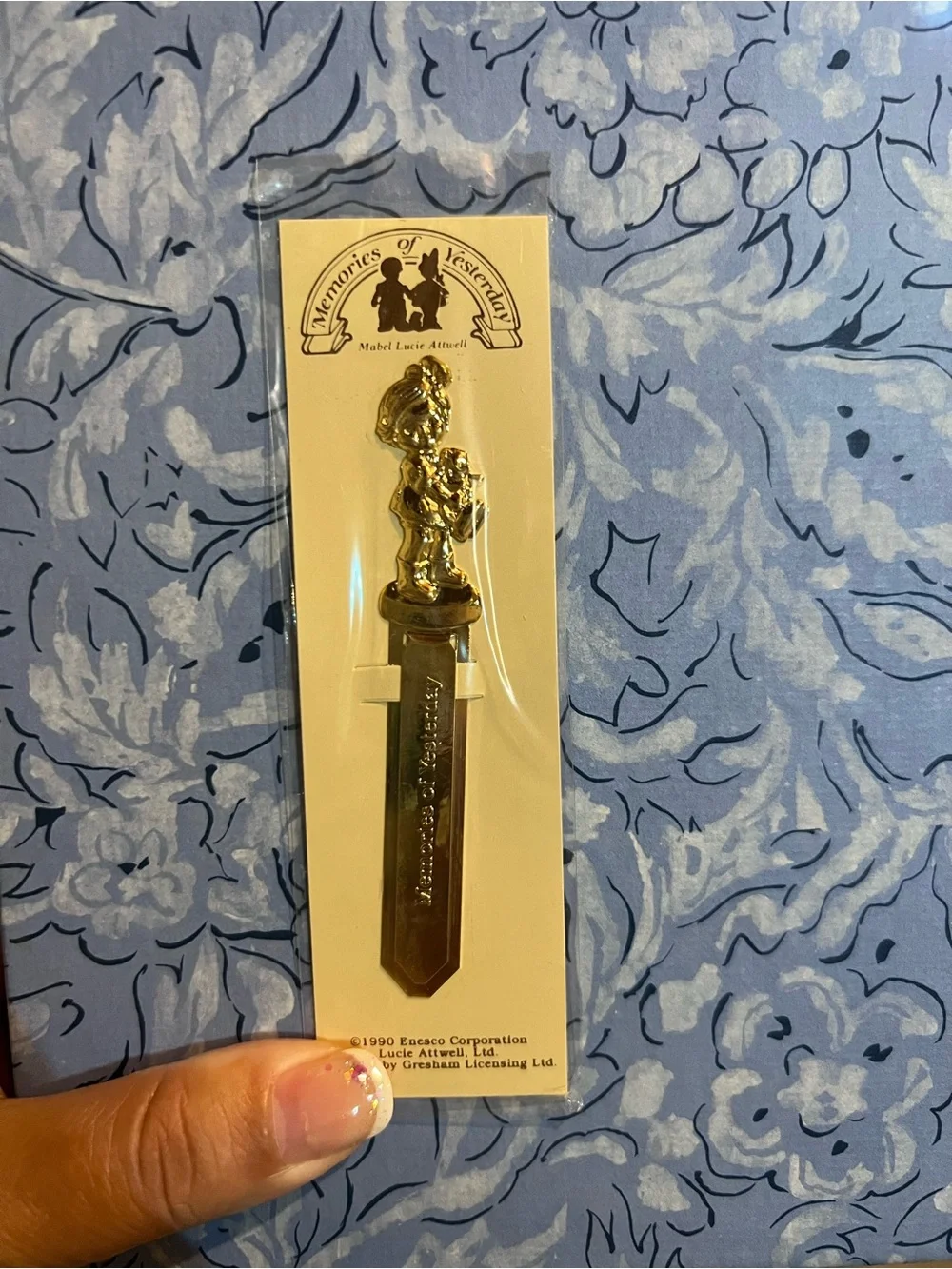 Vintage Enesco 1990 Memories of Yesterday Gold-tone metal bookmark